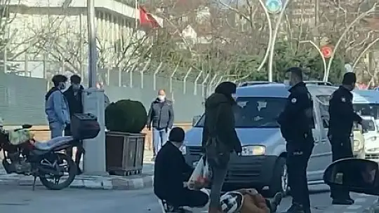 Yere savrulan sürücü yaralandı