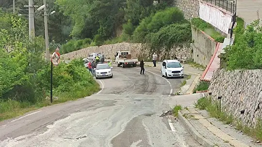Yola dökülen mazot kaza yaptırdı