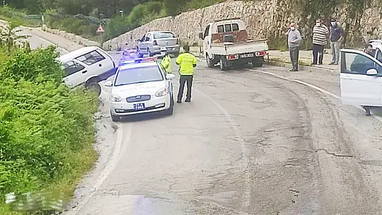 Yola dökülen mazot kaza yaptırdı