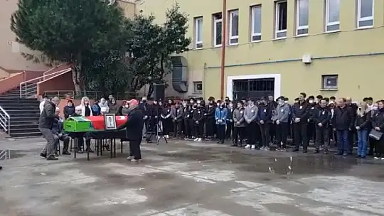 Mesut öğretmene son görev