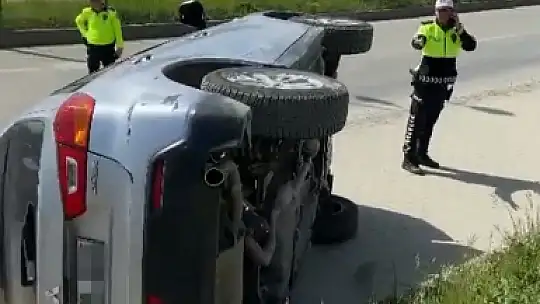 Emniyetin önünde kaza