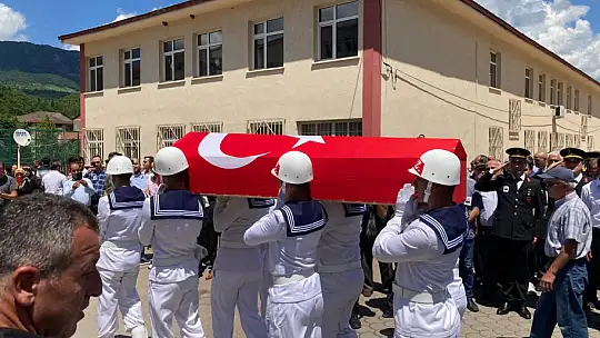 Şehit cenazesinde feryatlar yürekleri dağladı