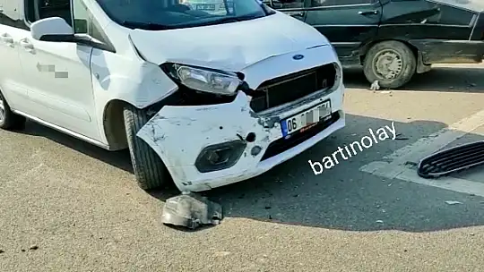 Toptancılar kavşağında kaza