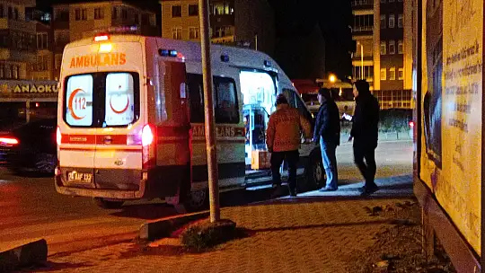 Yolcu servisine arkadan çarptı