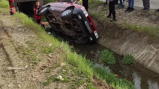 Otomobil kanala uçtu
