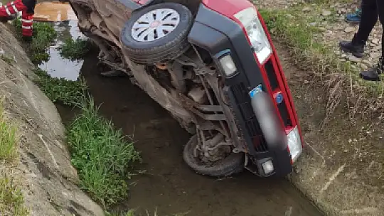 Otomobil kanala uçtu
