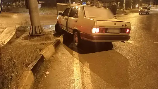 Hastane kavşağında kaza