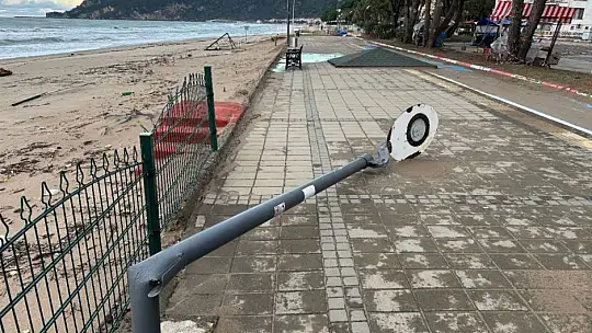 Önce fırtına sonra kar etkili oldu