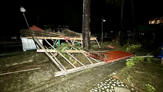 Önce fırtına sonra kar etkili oldu