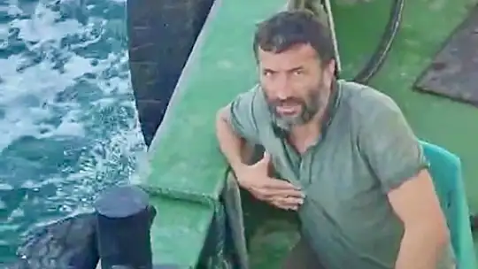 Kayıp tekneyi balıkçılar buldu