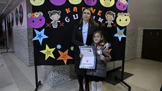 Okullarda Karne Coşkusu