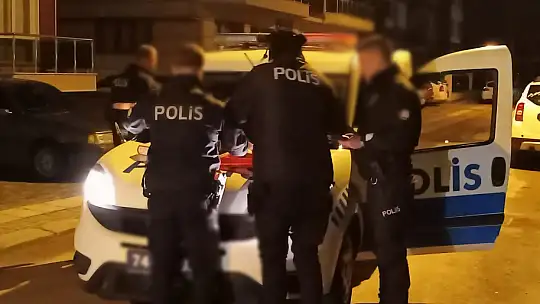 Dur İhtarına Uymayan Sürücü Fazla Kaçamadı