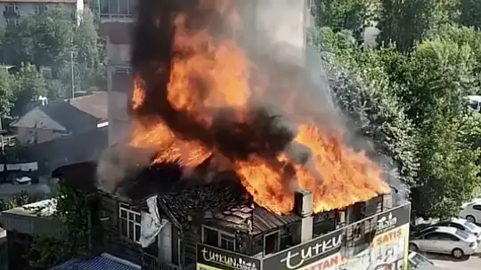 Bartın Şehir merkezinde korkutan yangın