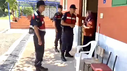Dolandırıcı terminalde yakalandı