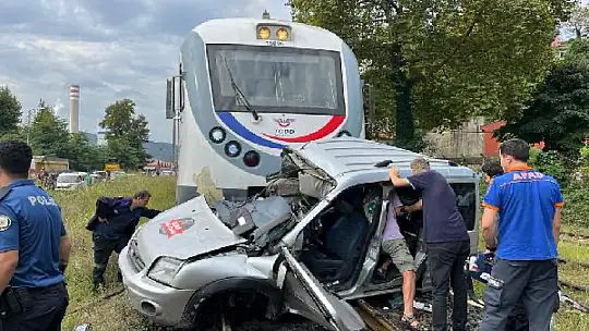 Feci kazada metrelerce sürüklendi
