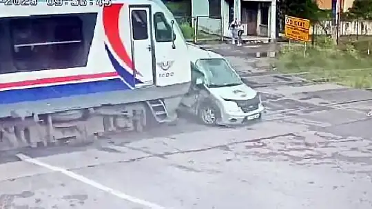 Feci kazada metrelerce sürüklendi