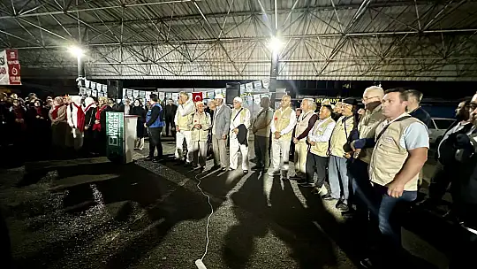 İkram turizm hac kafilesi dualarla uğurlandı