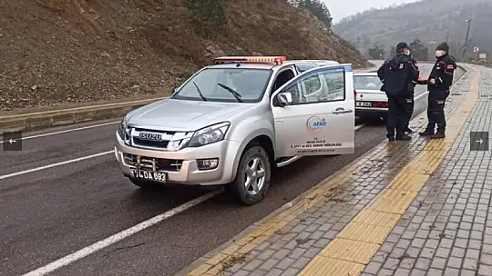 Yoldan çıktı, şarampole yuvarlandı