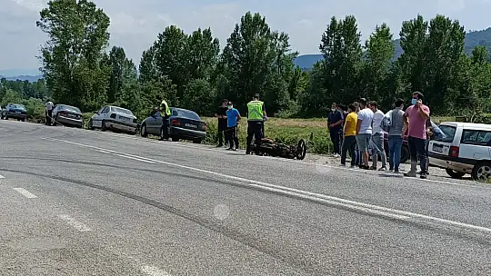 Fabrika önünde kaza