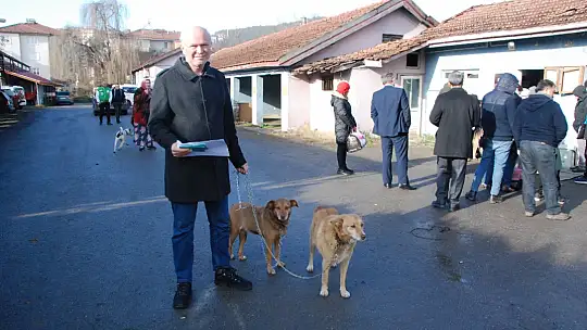 Kurum önünde kuyruk oluştu