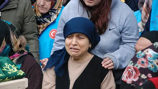 5 kişilik aile toprağa verildi