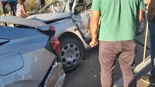 Türbe altında zincirleme kaza