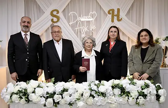 Huzurevinde tanışıp evlendiler