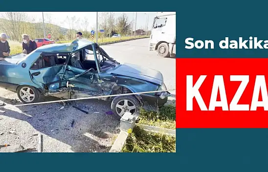 Kavşakta iki Tofaş çarpıştı
