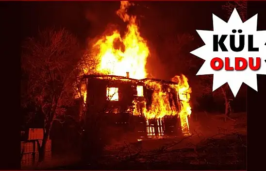 Ahşap ev cayır cayır yandı