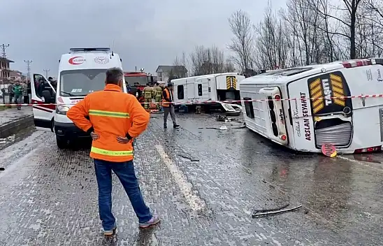 Bartın'da feci kaza,  1 ölü 27 yaralı
