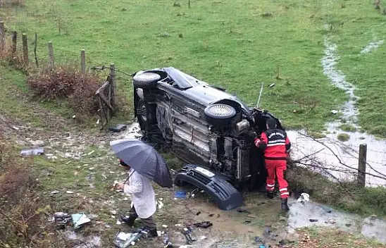 Kontrolden çıkan araç şarampole devrildi, 1 yaralı