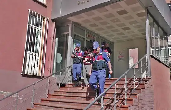 Sosyal medya sapığı tutuklandı