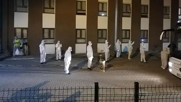 Karantina için 15 otobüsle Bartın'a geldiler