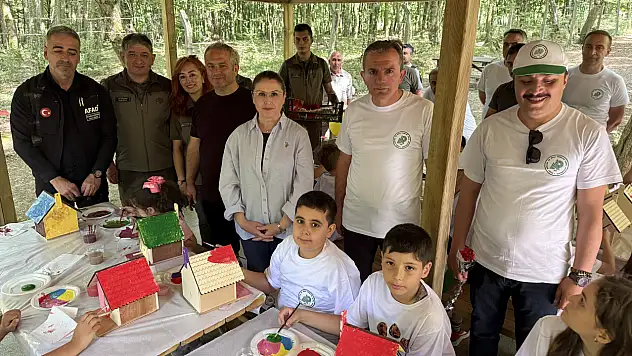 Çocuklar babaları ile kamp yaptı