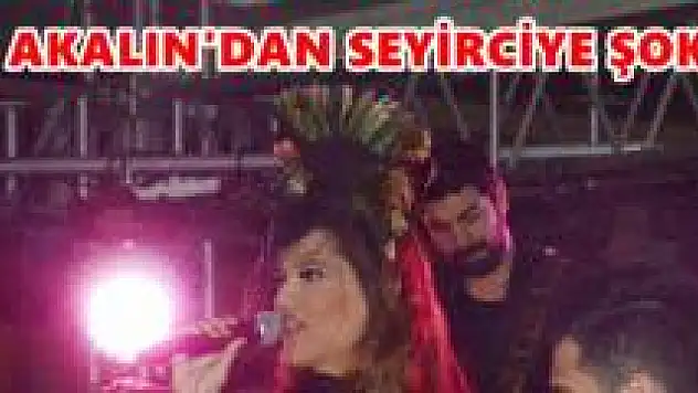 Demet Akalın seyirciye böyle fırça attı