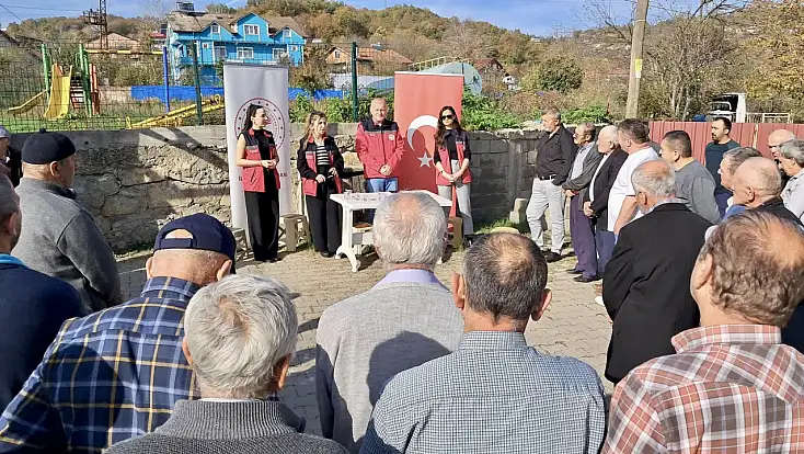 Köy köy geziyorlar