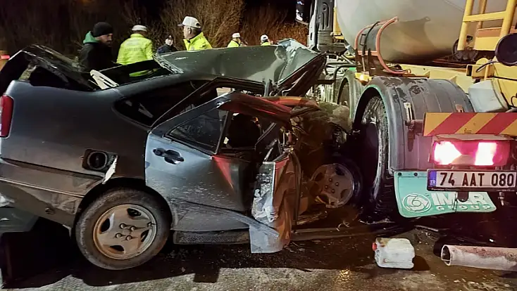 İnkumu yolunda feci kaza