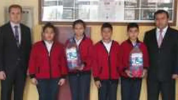 150 Bin Kapak Toplandı