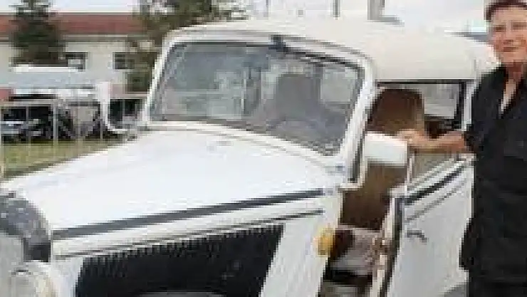 1939 Model klasik otomobil Bartın sokalarında