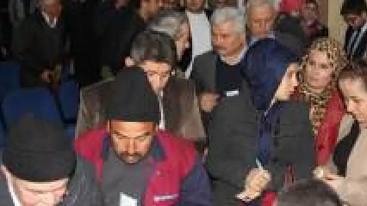 AK Partide temayül heyecanı yaşandı