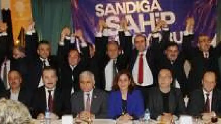 Ak Partili Aday adayları destek istedi