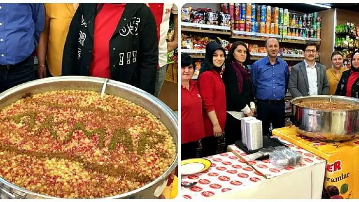 Akmar Market Müşterilerine Aşure İkram Etti 