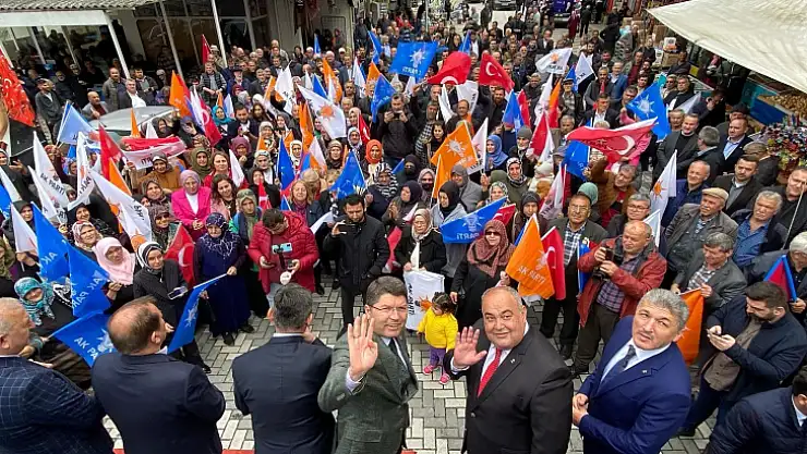 Ak Parti mitinglerinde coşkulu kalabalık