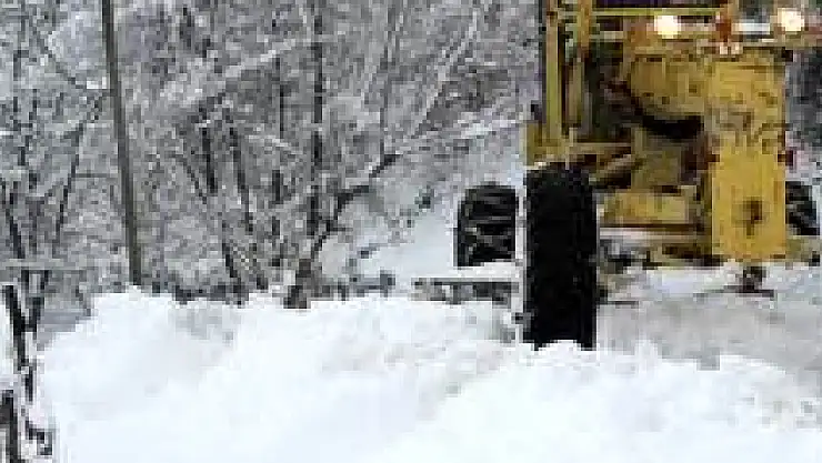 Bartın'da 77 köy yolu ulaşıma kapandı