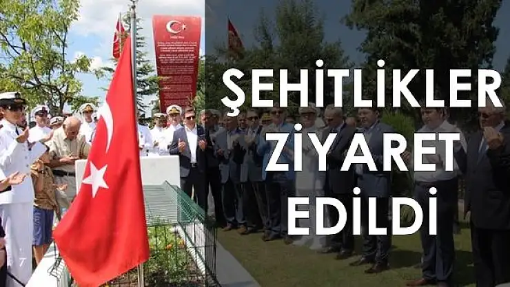Bartın'da arefe günü şehitlik ziyaret edildi.
