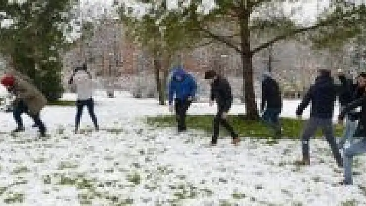 Bartın'da kar sevinci