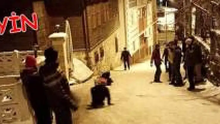 Bartın'da sokaklar kayak pistine döndü