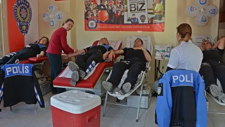 Bartın Polisinden Kan Bağışı