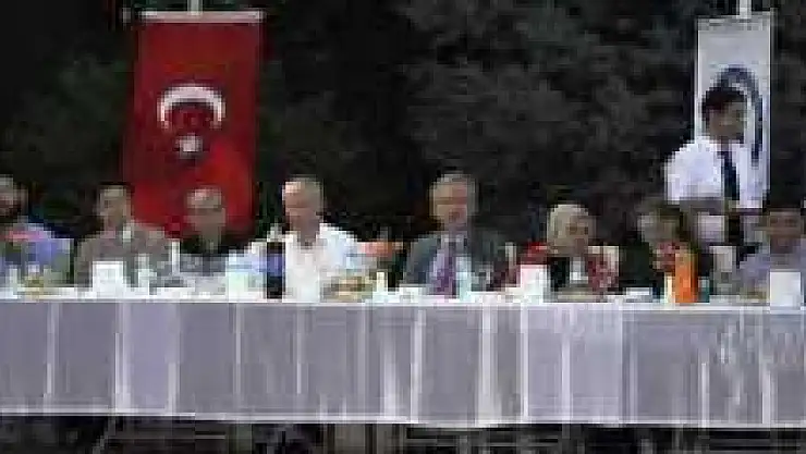 BÜ İFTARDA BULUŞTU