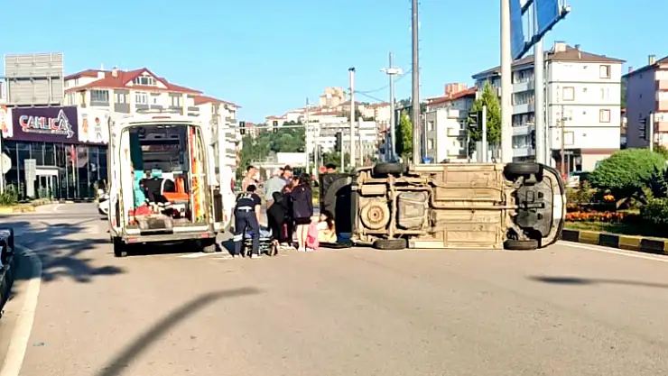 Çatmaca ışıklı kavşakta kaza